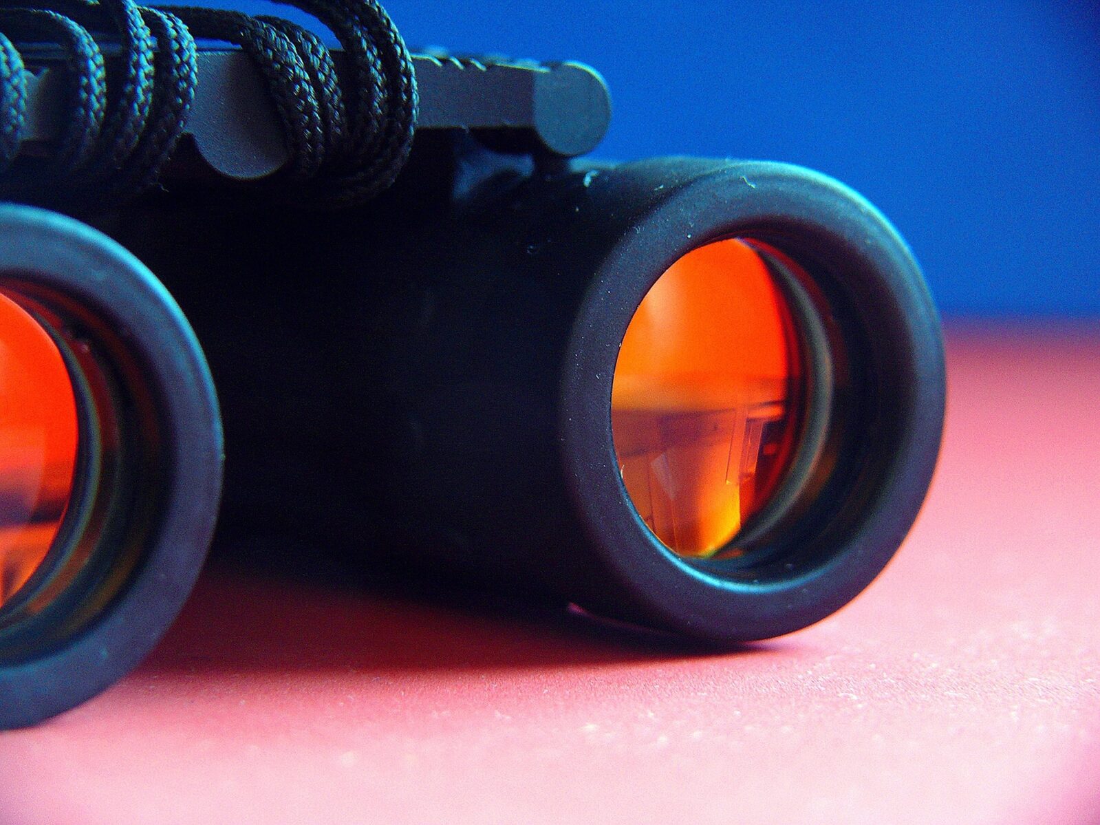 How to Get Water Out of Binoculars?