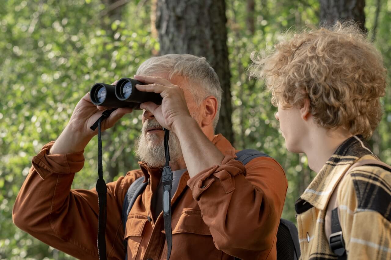 Expensive vs Cheap Binoculars