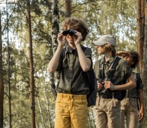 2.Can 12x50 binoculars be used for wildlife viewing